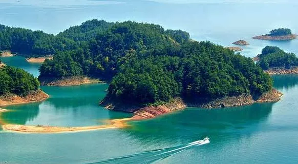 Thousand Island Lake in Hangzhou