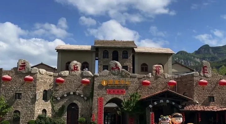 Mount Yunqiu in Linfen, Shanxi